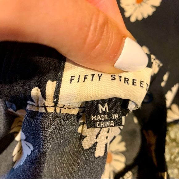 Vintage 90s Daisy Skater Skirt 🌼 - Picture 6 of 9